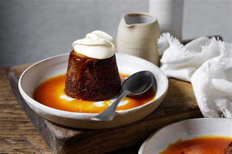  Sticky Toffee Pudding: Ein Schokoladiges Wunderwerk Mit Einer Karamellisierten Soße, Die Zum Verlieben Ist!